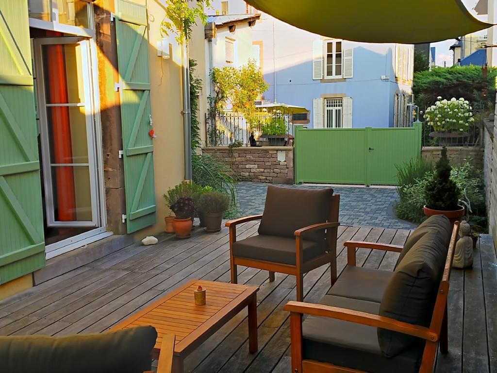 La Chouette Maison - Chambres D'Hotes Et Gite En Ville Frühstückspension